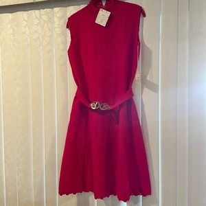 This beautiful 1960s 70s Saint John knit dress is amazing